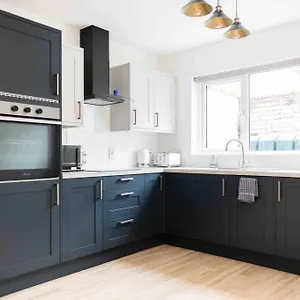 https://charming-3-bedroom-belfast-townhouse.belfasthotelsireland.com