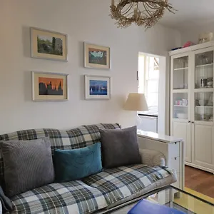 Dean Village Apartment